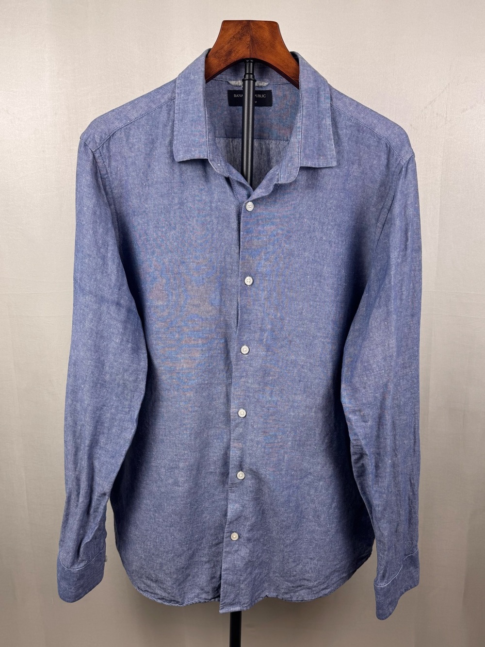 Banana Republic Men’s Linen Blend Slim Fit Blue Button Down Shirt